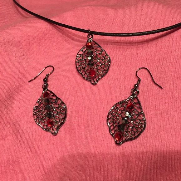 Gorgeous necklace & earrings set light weight NWT - Picture 6 of 8